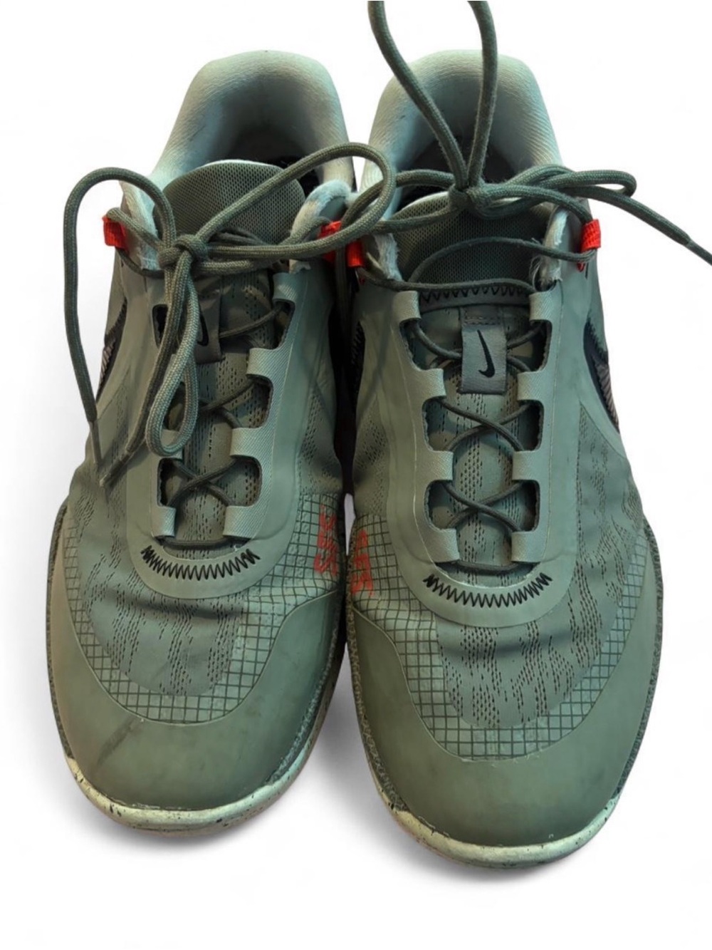 Nike Men’s Olive Green Lace-Up Athletic Sneakers with Red Accents